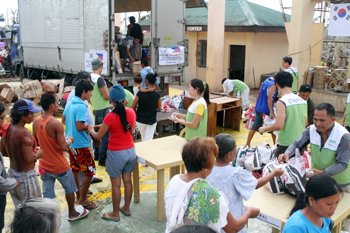 Miral Welfare Foundation Dispatches Emergency Relief Items for Typhoon Hayien in Philippines